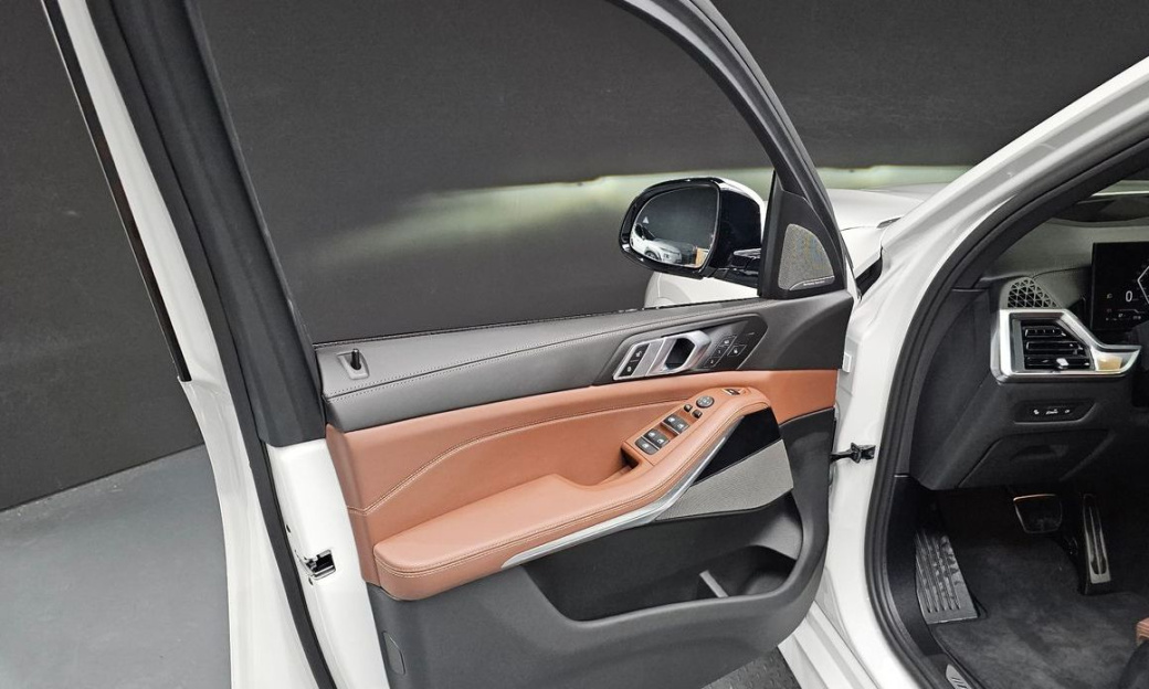 BMW X5 xDrive 40i M Sport, 2025