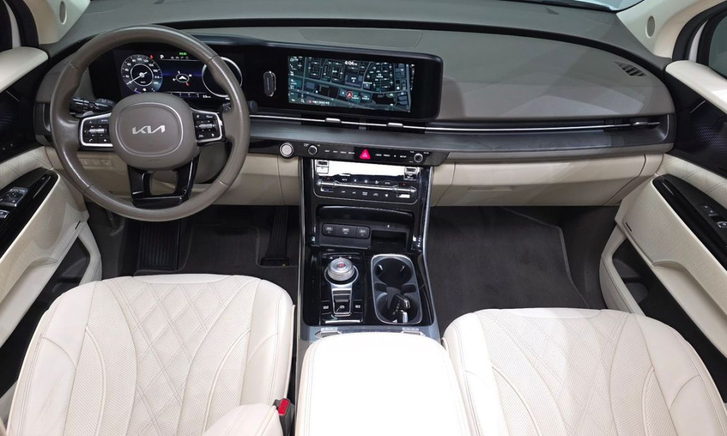 Kia Carnival 9-Seater Signature, 2022