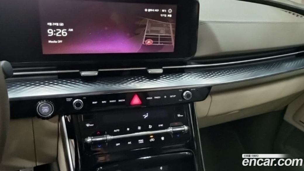 Kia Carnival 7-Seater Hi-Limousine, 2021