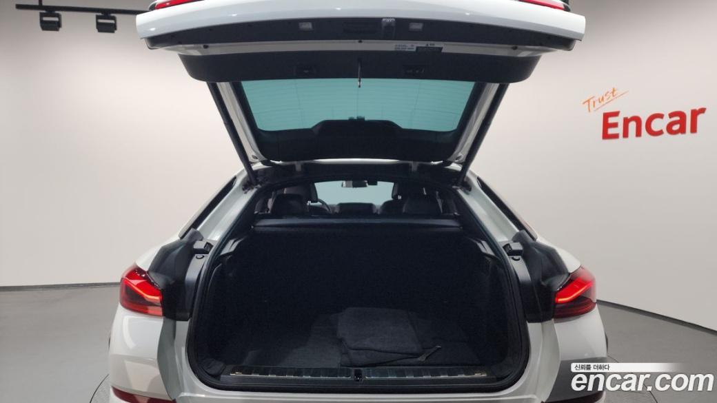 BMW X6 xDrive40i M Sport, 2024