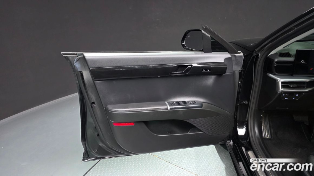 Hyundai Grandeur 2,5 Gasoline 2WD, 2023