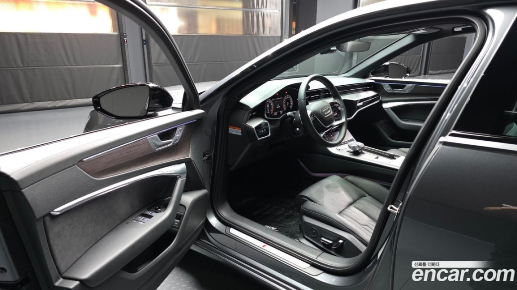 Audi A6 45 TFSI Quattro Premium, 2025