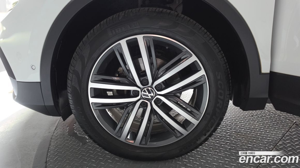 Volkswagen Tiguan 2.0 TDI 4Motion Prestige, 2023