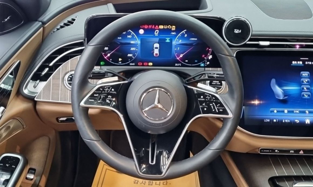 Mercedes-Benz E-Class E300 4MATIC Exclusive, 2024