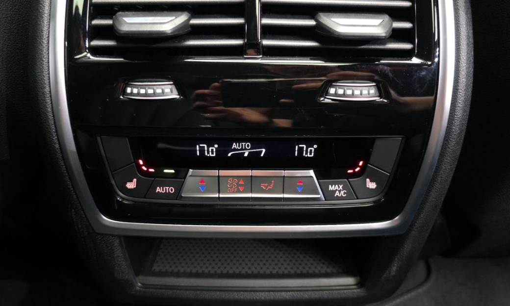 BMW X7 xDrive 40i Design Pure Excellence 7-Seater, 2025