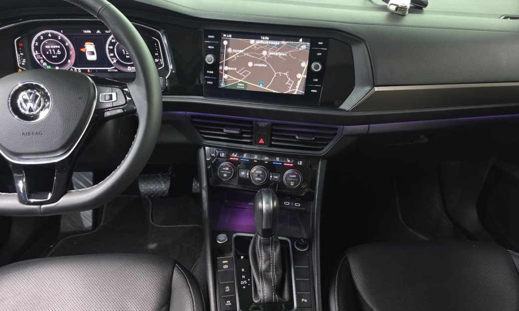 Volkswagen Jetta 1.4 TSI Prestige, 2021
