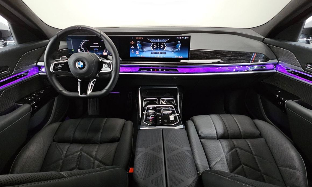 BMW 7-Series 740d xDrive M Sport, 2025