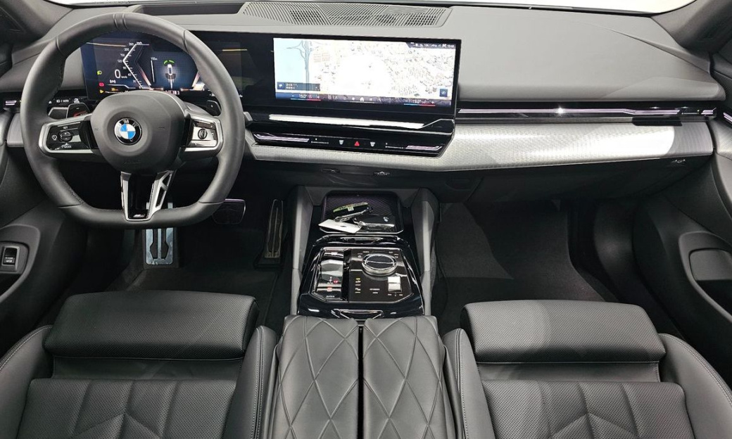 BMW 5-Series 520i M Sport, 2024