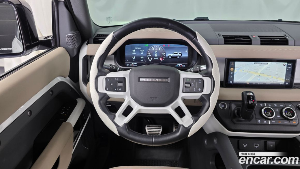 Land Rover Defender 90 D250 SE, 2022