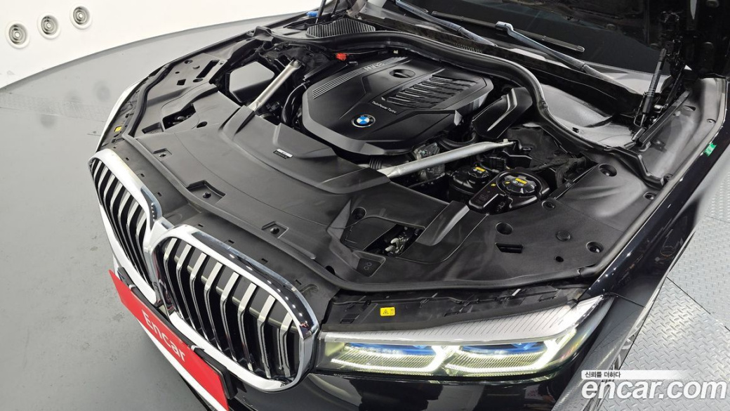 BMW 7-Series 740i Design Pure Excellence, 2022
