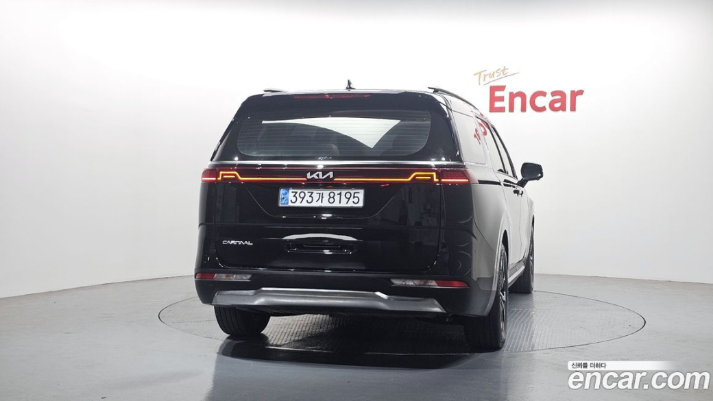 Kia Carnival 9-Seater Signature, 2023
