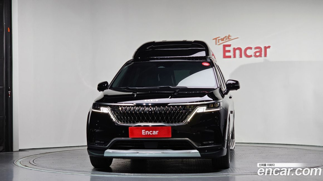 Kia Carnival 7-Seater Hi-Limousine, 2023