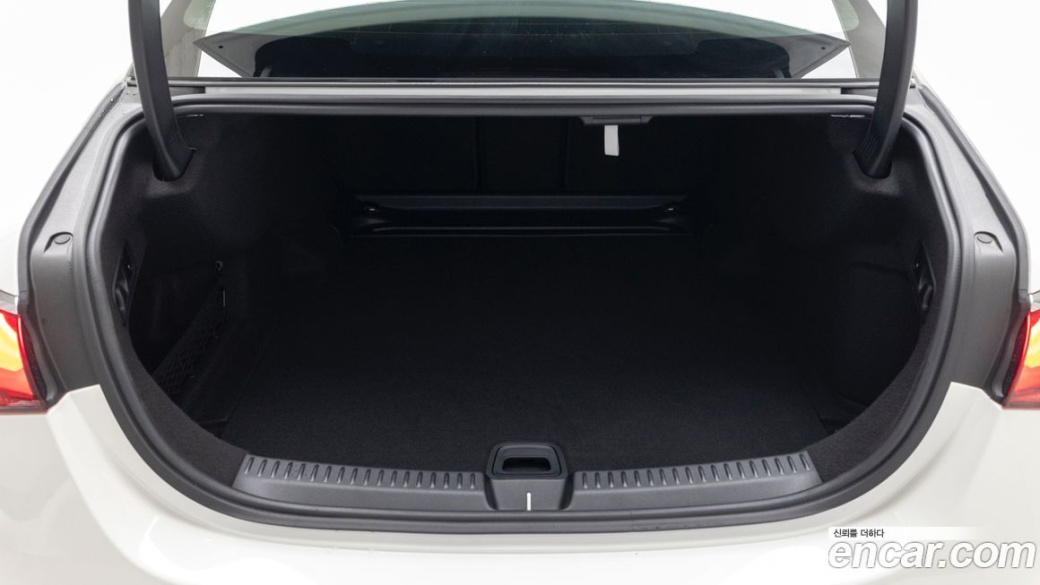 Mercedes-Benz E-Class E450 4MATIC Exclusive, 2024