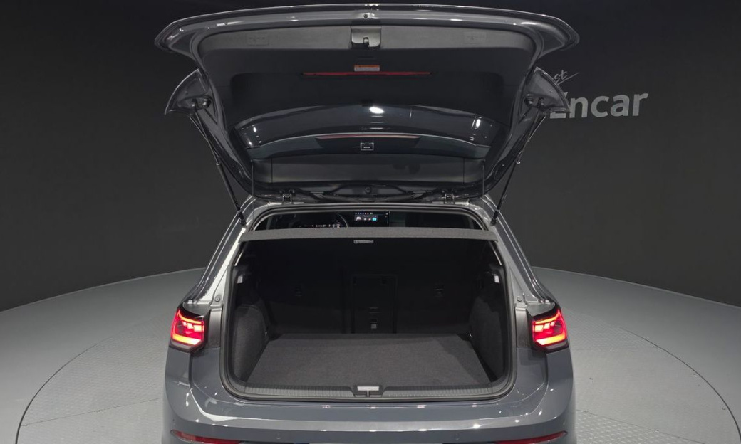 Volkswagen Golf 2.0 TDI Prestige, 2025