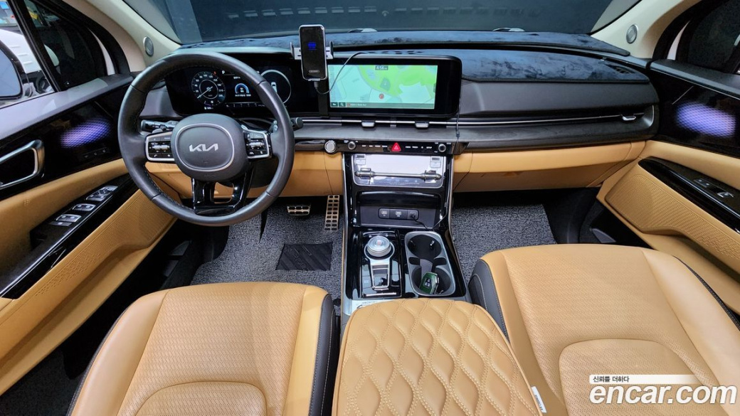 Kia Carnival 9-Seater Signature, 2023