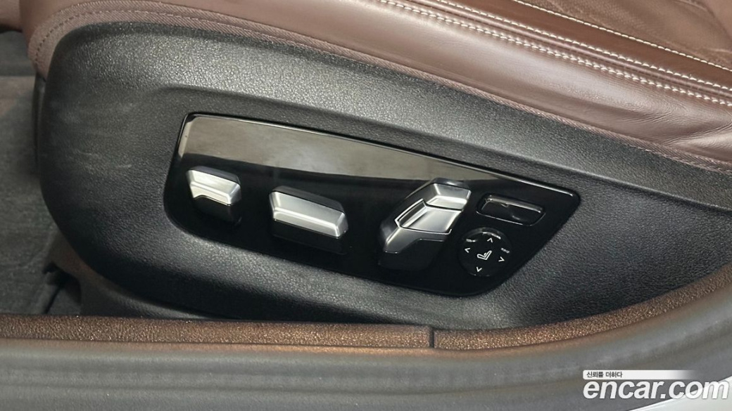 BMW 5-Series 530i xDrive Luxury, 2023