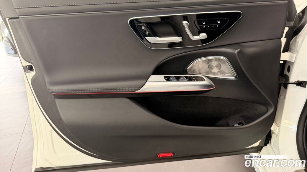 Mercedes-Benz E-Class E300 4MATIC Exclusive, 2024