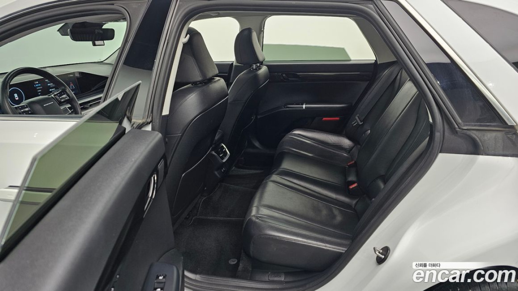 Hyundai Grandeur 2,5 Gasoline 2WD, 2023