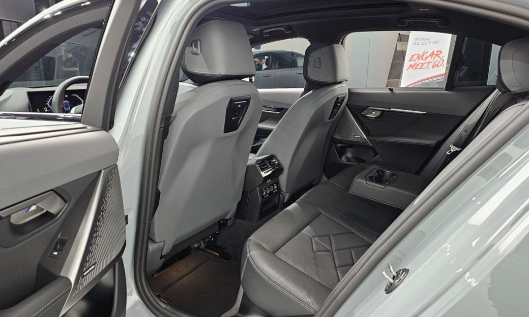 BMW 5-Series 530i xDrive M Sport, 2025