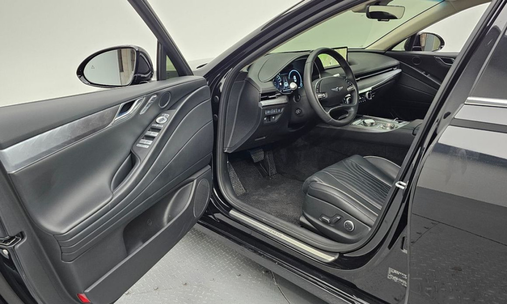 Genesis G80 Gasoline 2.5 Turbo AWD, 2024