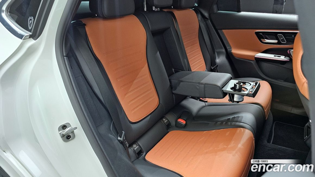Mercedes-Benz GLC-Class GLC300 4MATIC Coupe, 2025
