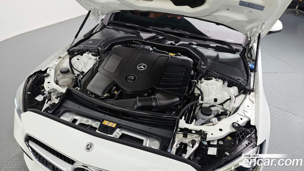 Mercedes-Benz C-Class C300 4MATIC Avantgarde, 2023