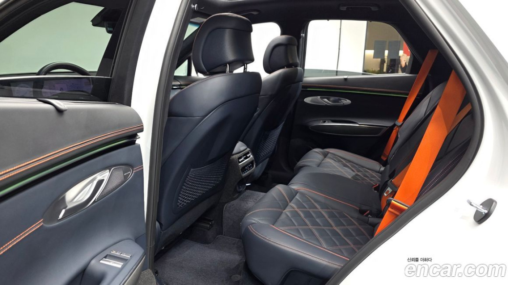 Genesis GV70 2.5T Gasoline AWD, 2025