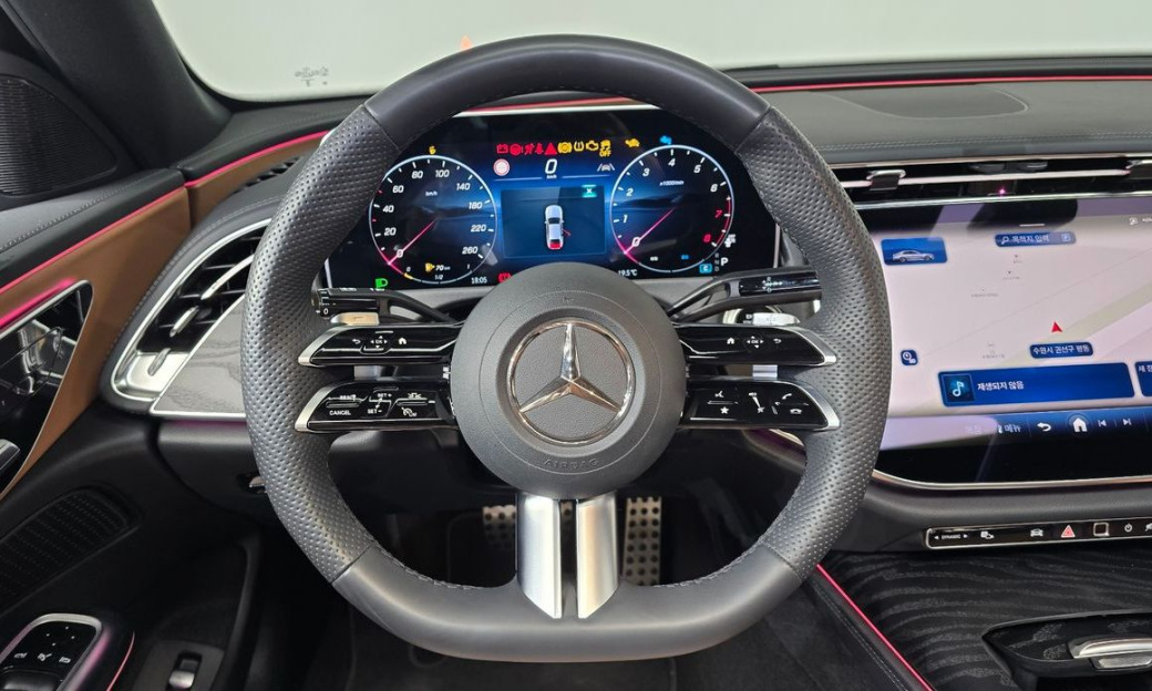 Mercedes-Benz E-Class E200 AMG Line, 2026