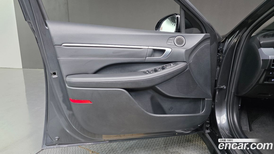 Hyundai Sonata 2.0, 2025