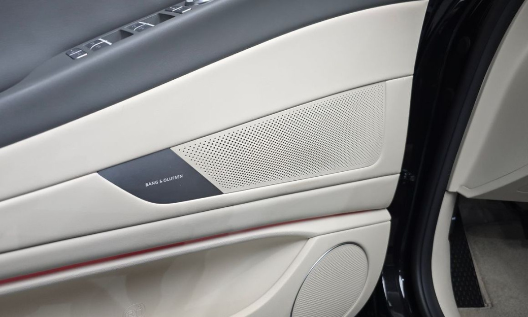 Genesis G80 Gasoline 2.5 Turbo AWD, 2025