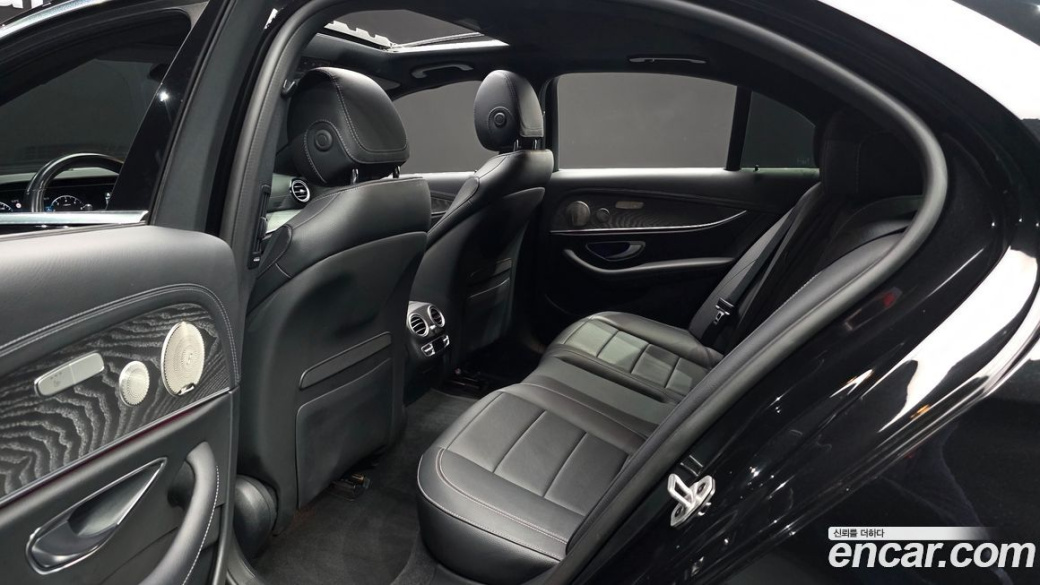 Mercedes-Benz E-Class E350 4MATIC Avantgarde, 2022