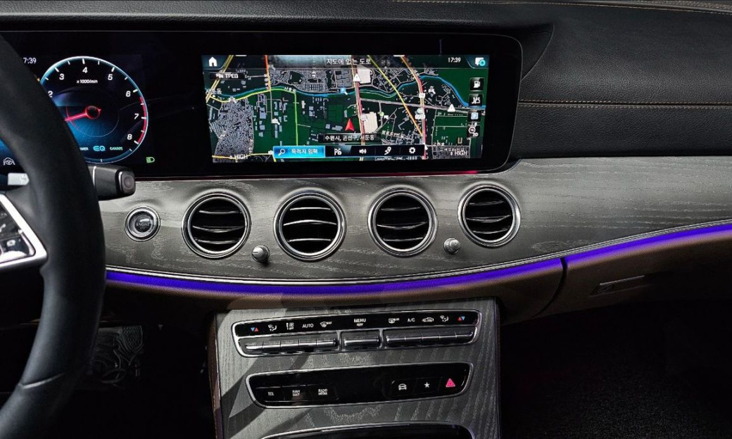Mercedes-Benz E-Class E350 4MATIC Avantgarde, 2022