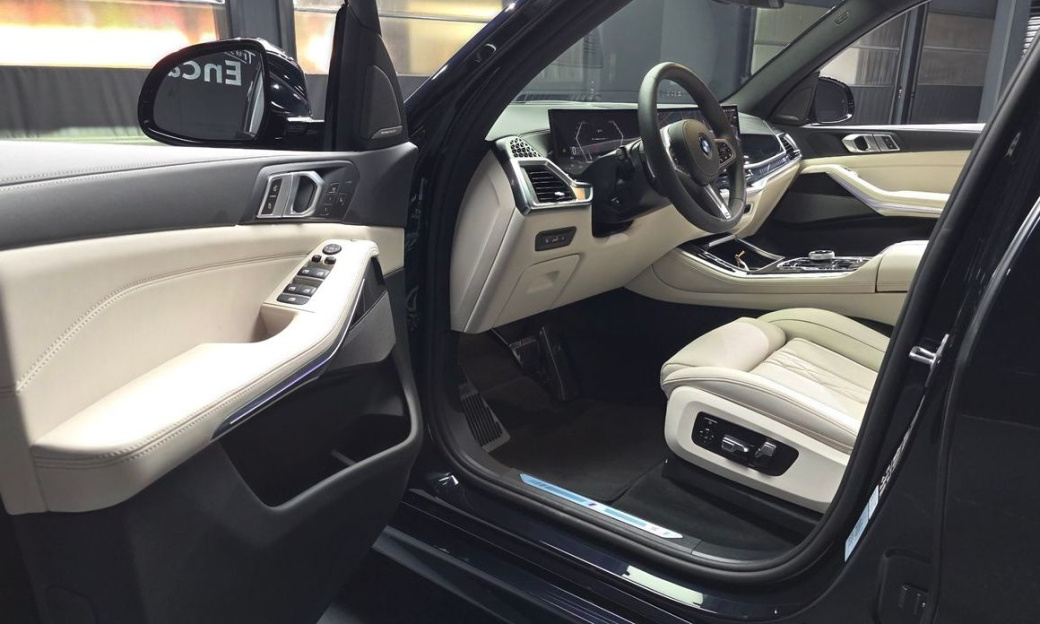 BMW X5 xDrive 40i M Sport, 2025