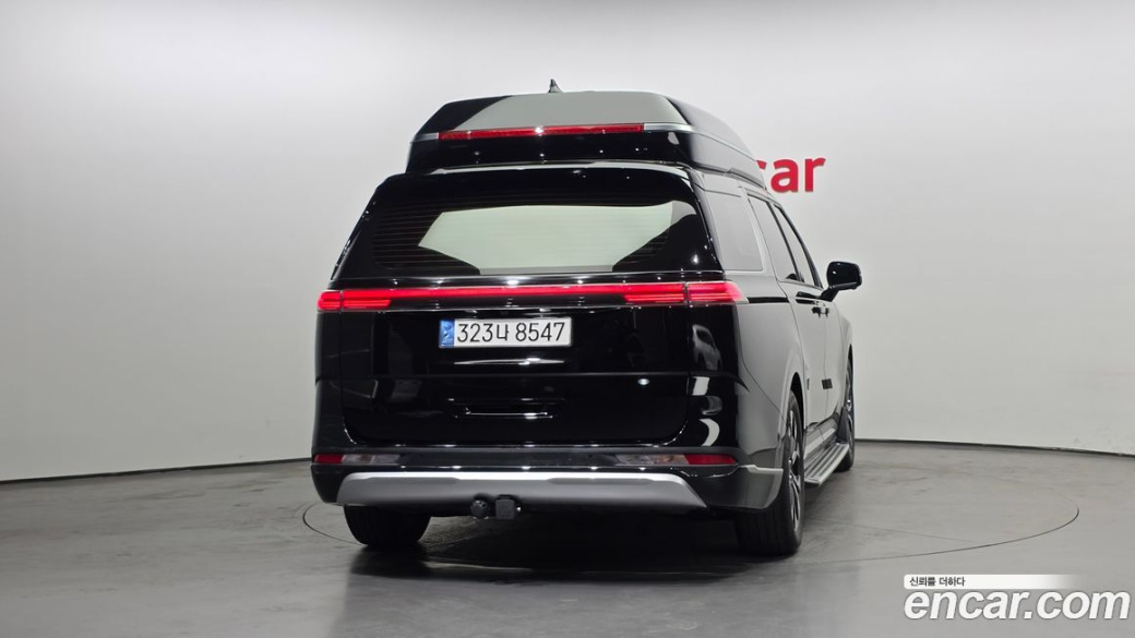 Kia Carnival 9-Seater Hi-Limousine, 2022