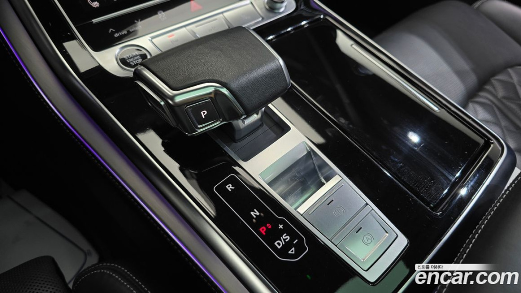 Audi Q8 55 TFSI Quattro Premium, 2023