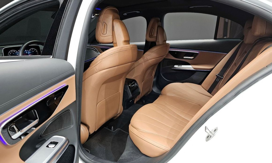 Mercedes-Benz E-Class E200 Avantgarde, 2024