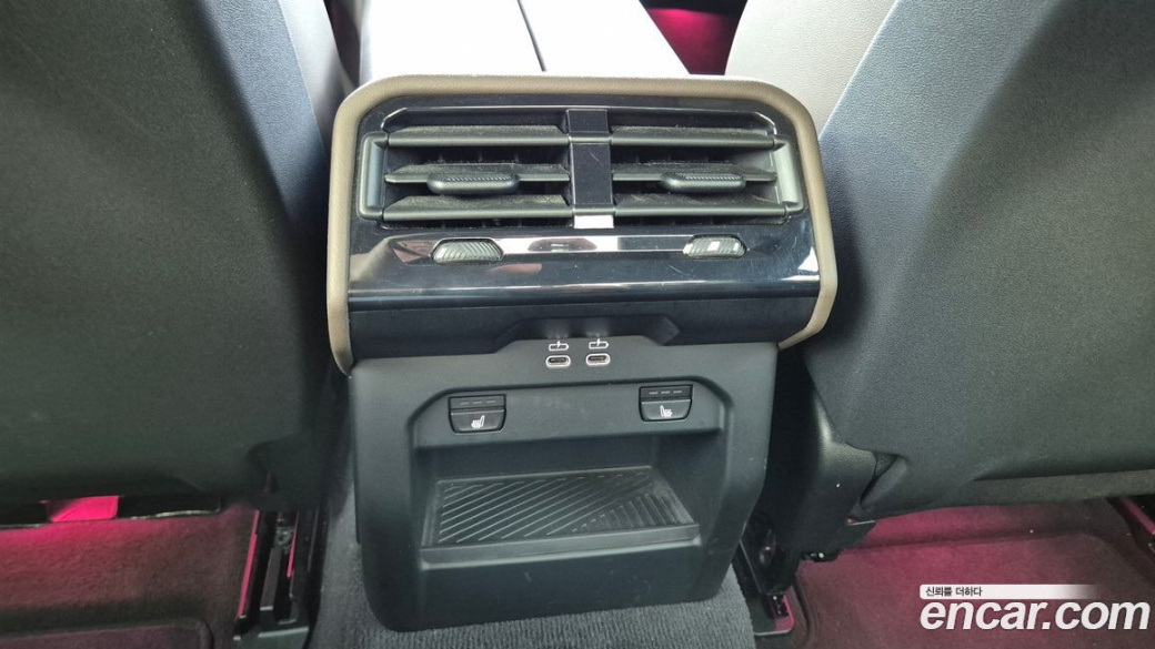 BMW 5-Series 520i, 2024