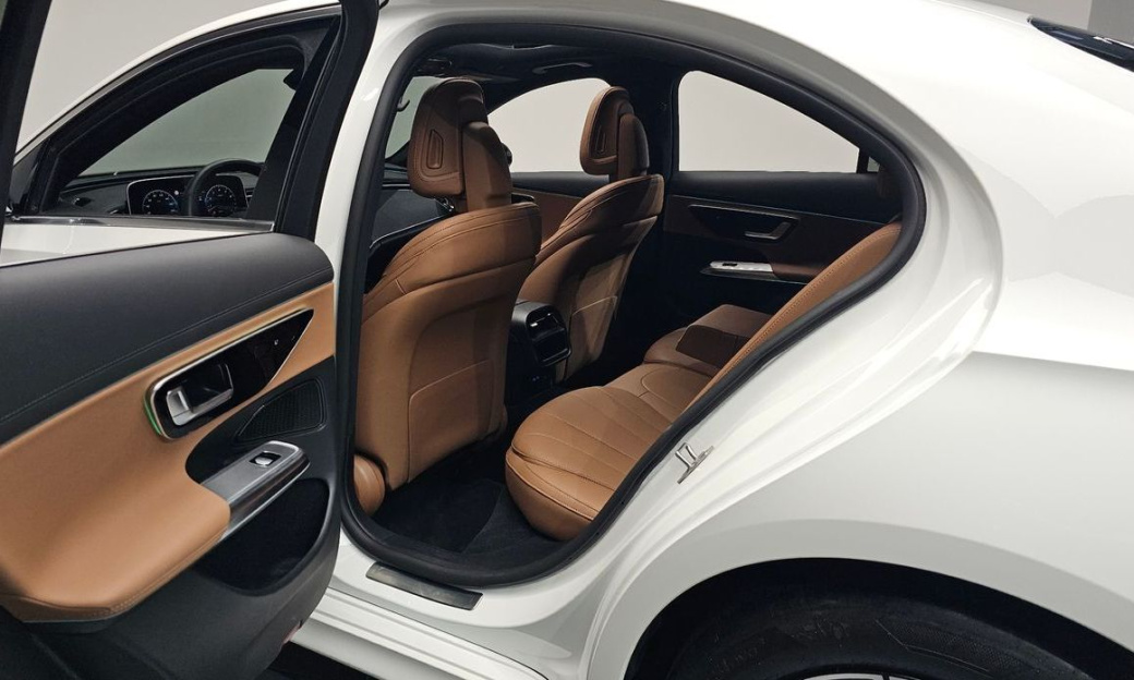 Mercedes-Benz E-Class E200 Avantgarde, 2025