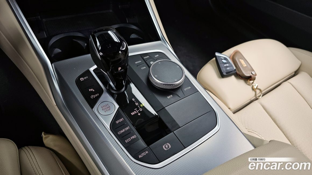 BMW 3-Series 320i M Sport, 2022