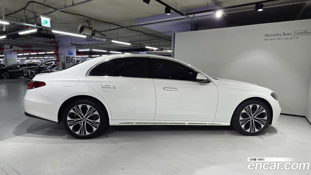 Mercedes-Benz E-Class E220d 4MATIC Exclusive, 2024