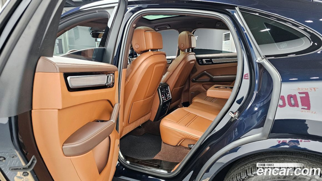 Porsche Cayenne 3.0 Coupe, 2022