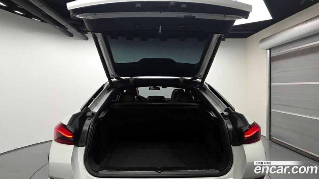 BMW X6 xDrive40i M Sport, 2023