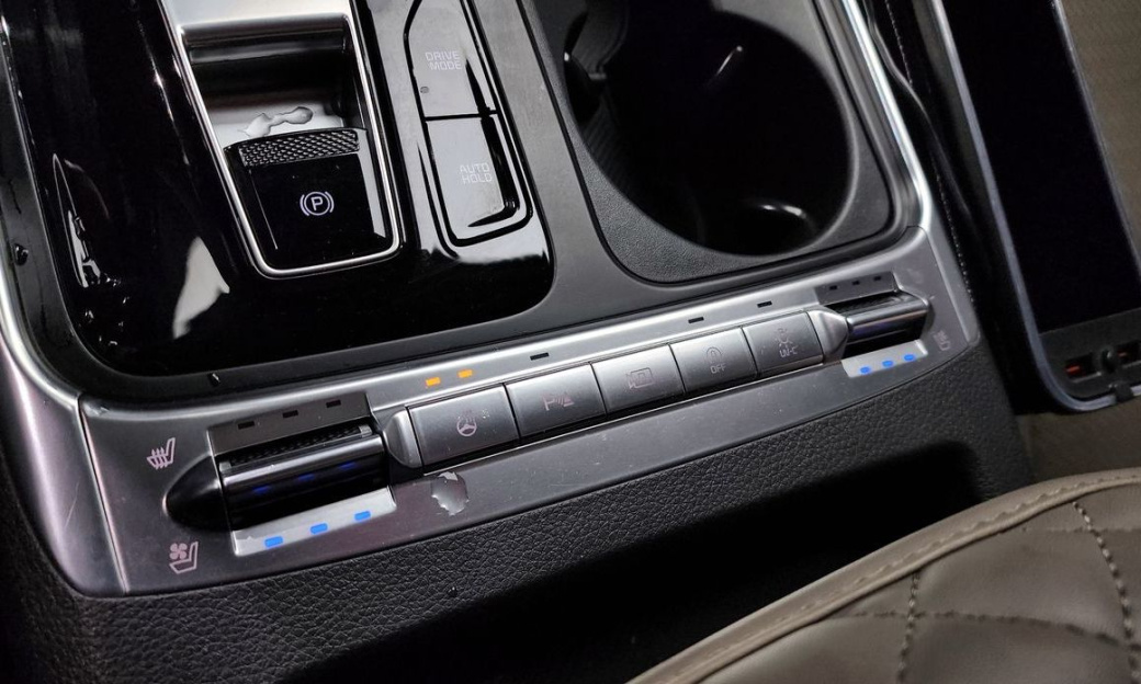 Kia Carnival 7-Seater Noblesse, 2025