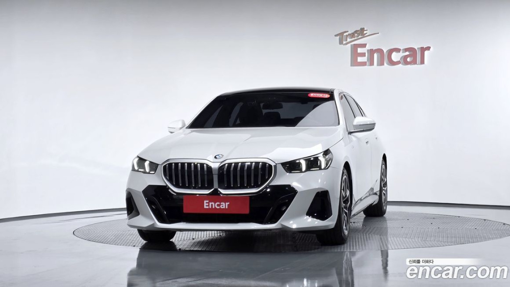 BMW 5-Series 520i M Sport, 2024