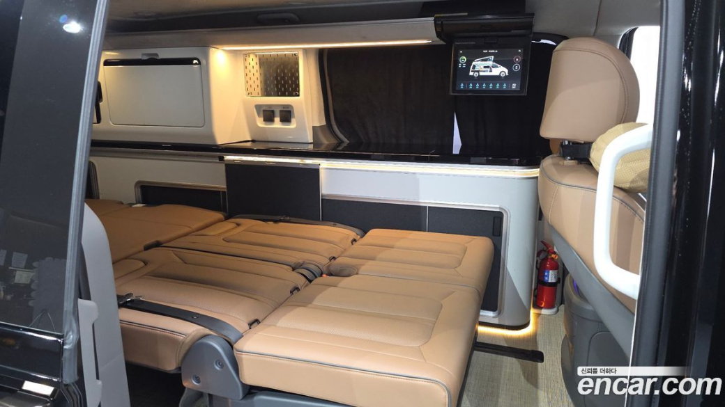 Hyundai Staria 2WD Camping Car, 2023