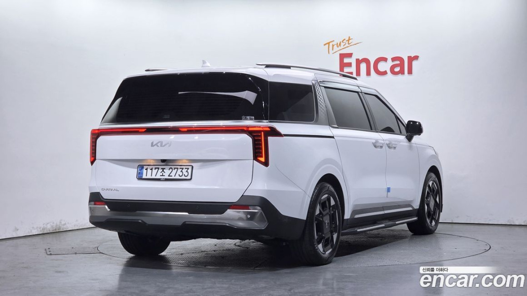 Kia Carnival 9-Seater Noblesse, 2025