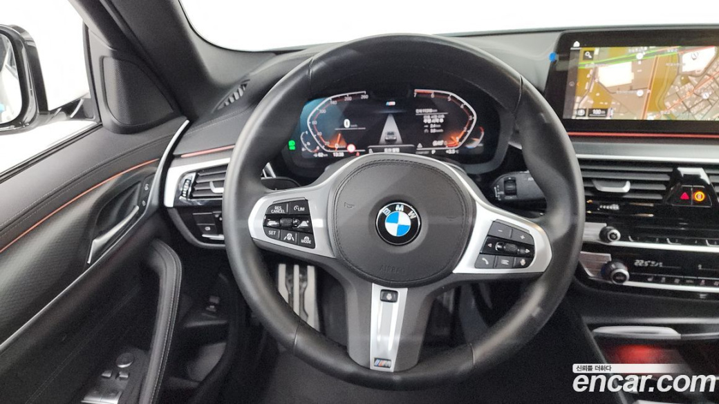BMW 5-Series 520i M Sport, 2023