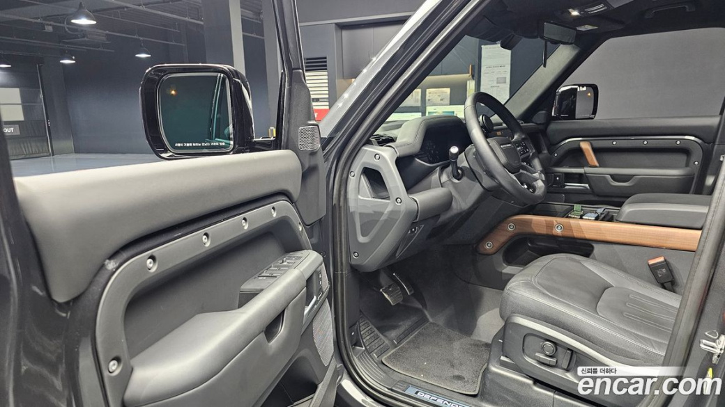Land Rover Defender 110 P400 X, 2024