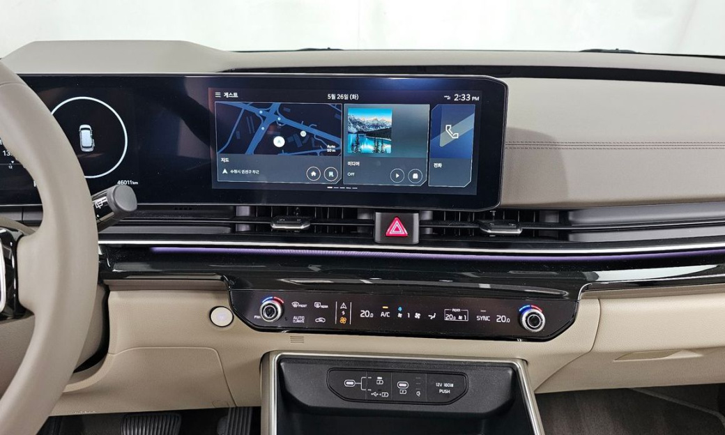 Kia Carnival 9-Seater Signature, 2025