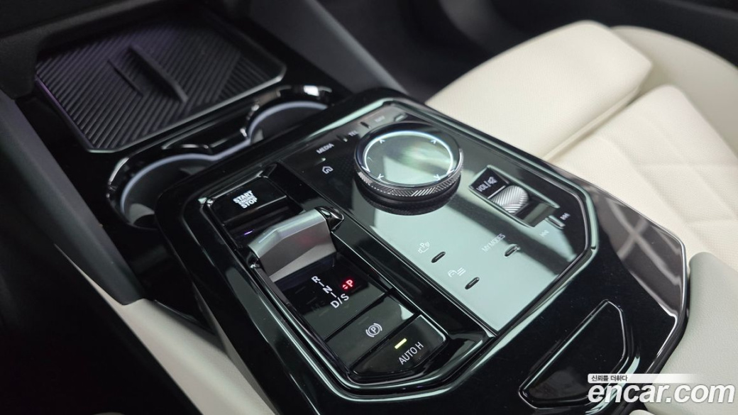 BMW 5-Series 520i M Sport, 2024